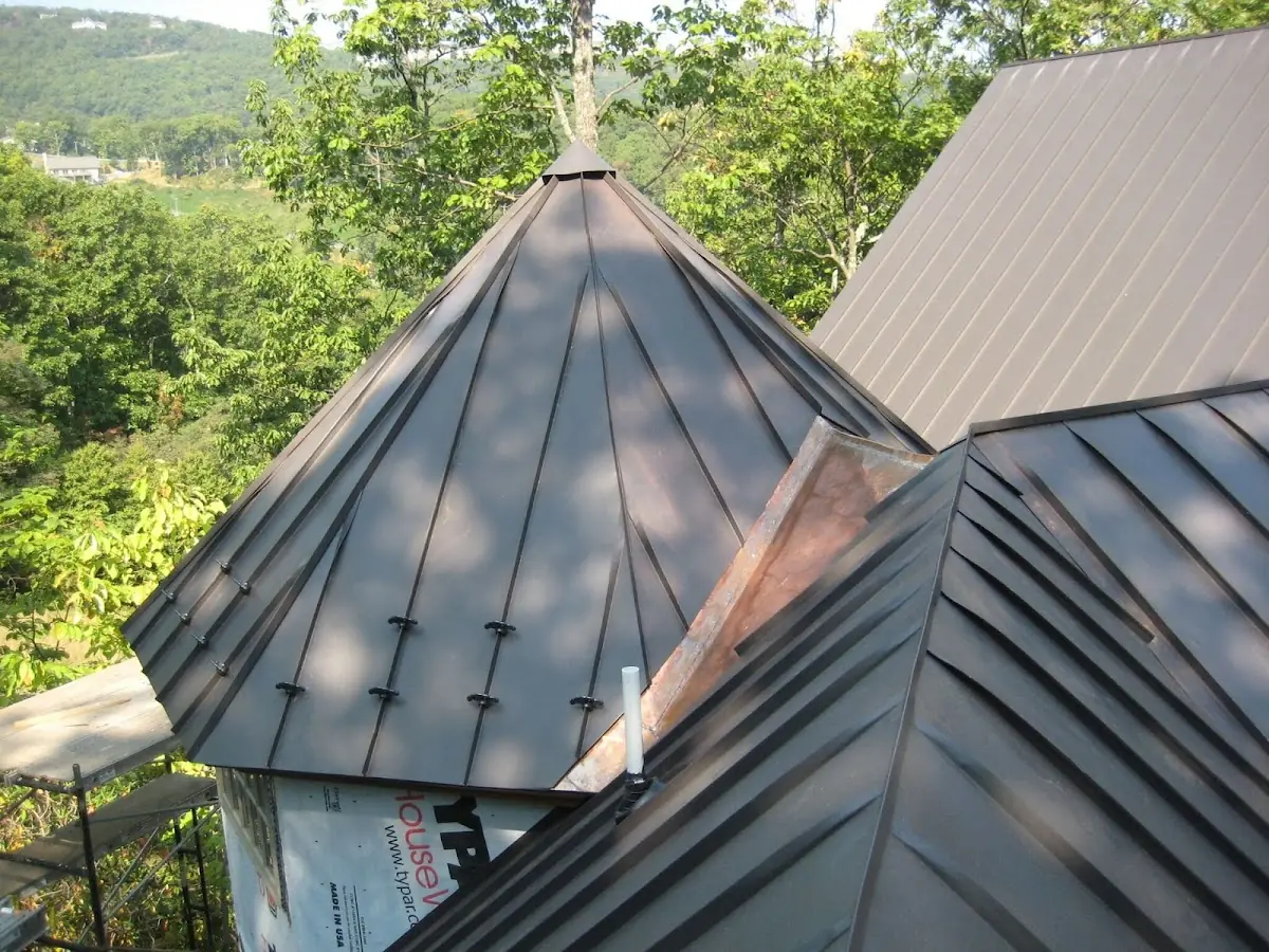 Professional Shingle Replacement & Repair by Craftsman Roofing in Farmersville